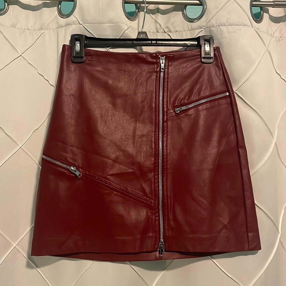 DO+BE Red Leather Skirt with Zippers (Size S)